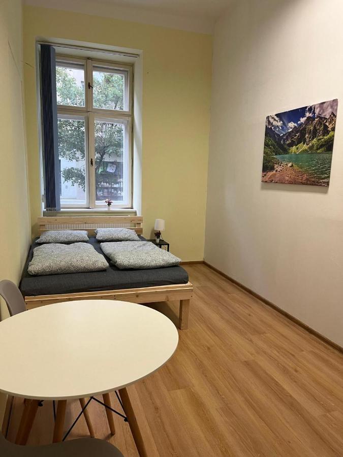 Batorego Lovely Rooms Krakau Buitenkant foto