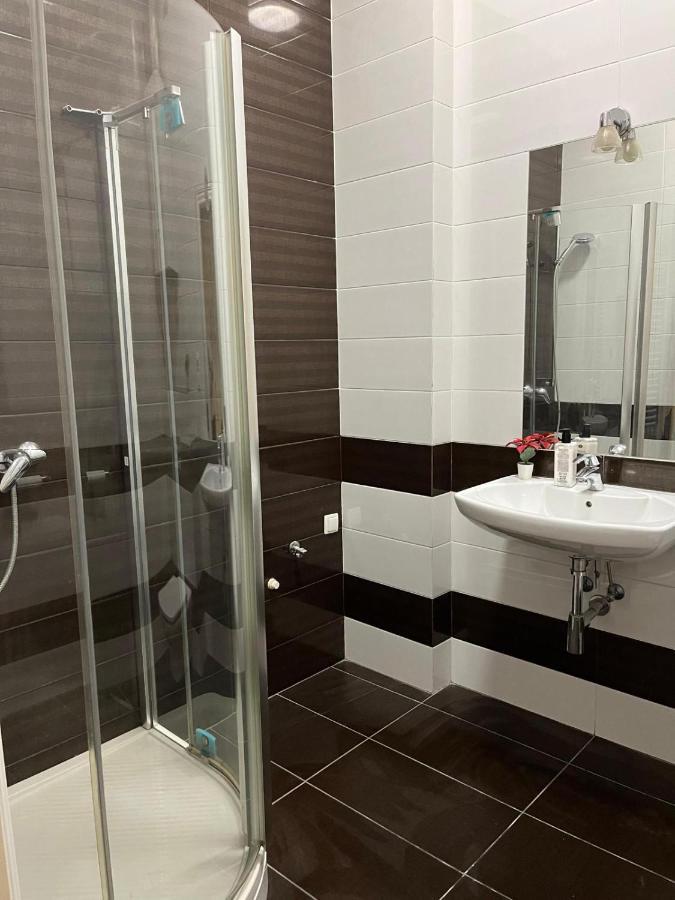 Batorego Lovely Rooms Krakau Buitenkant foto