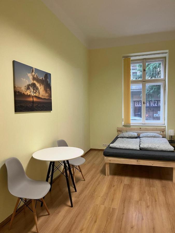Batorego Lovely Rooms Krakau Buitenkant foto
